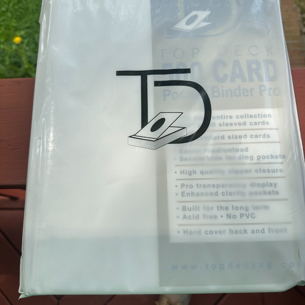 TOP DECK POCKET BINDER PRO 500 CARD BINDER WHITE - Picture 2 of 3